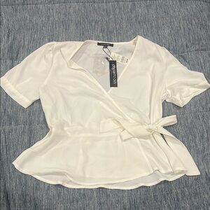 Papermoon White Wrap Top - large NWT
